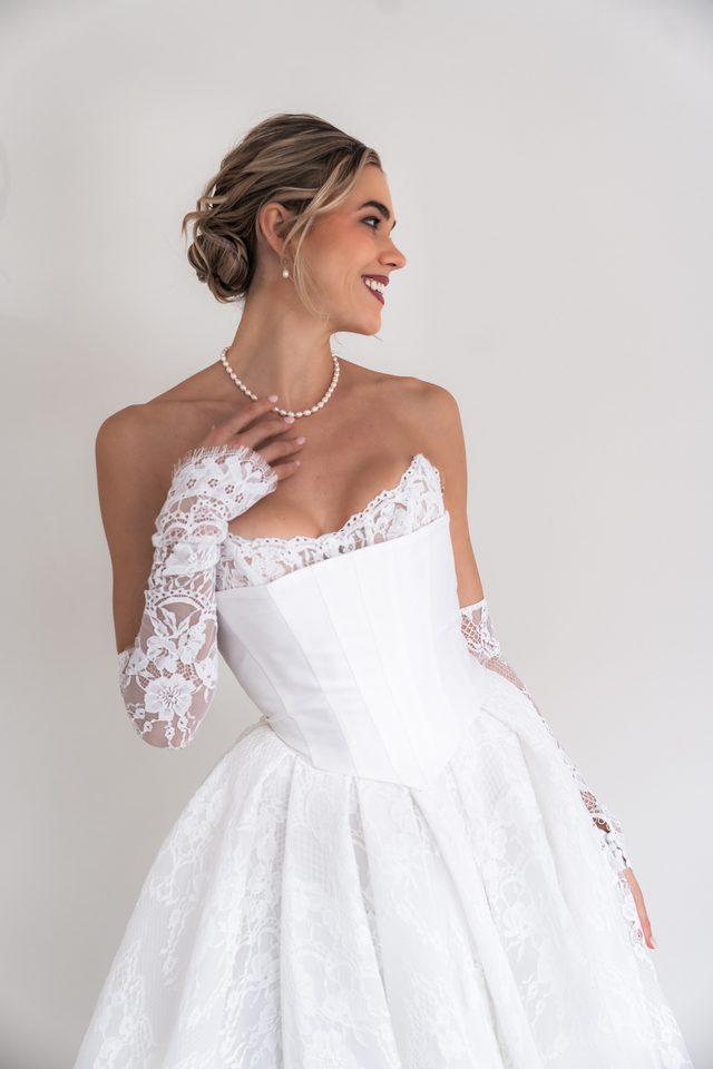 Brautkleid Ellie Lace Corsage von Fan Xia Design