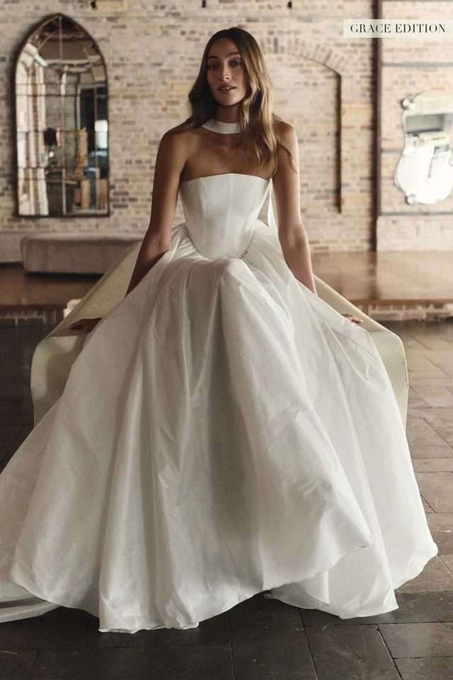 Brautkleid Sunday von Grace Loves Lace
