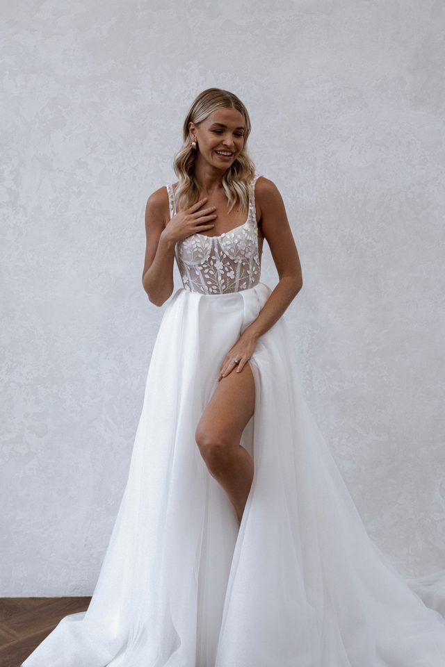 Brautkleid Huxley Flowy von Made with Love