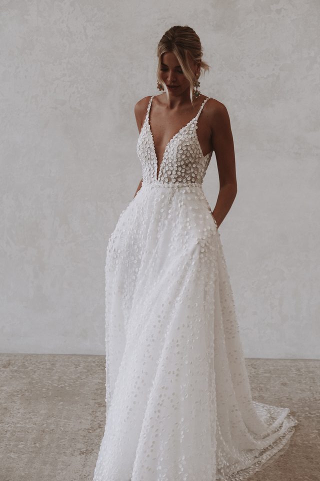 Brautkleid Louie Flowy von Made with Love