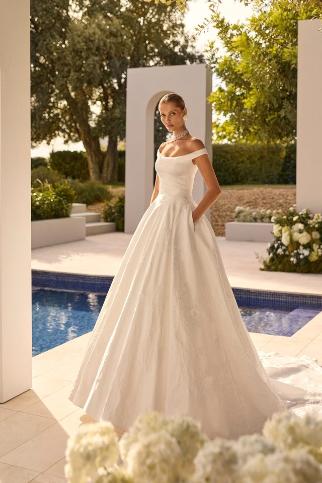 Brautkleid Nupica von Rosa Clar&aacute; & Aire Barcelona
