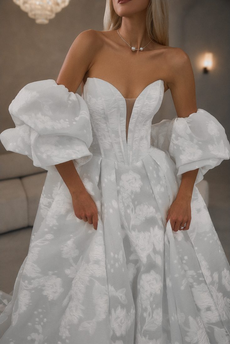 Casablanca Guinevere bei White Silhouette München