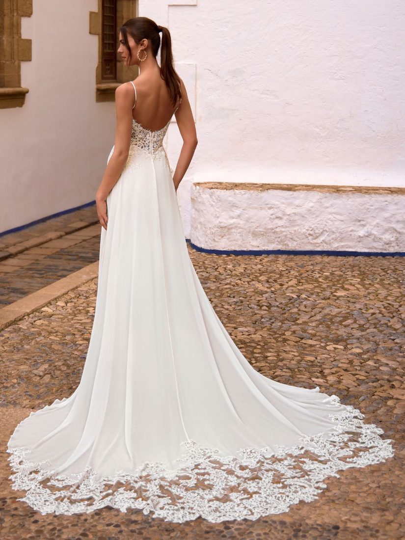 Enzoani Floretta bei White Silhouette München