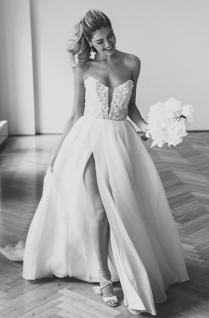 Fan Xia Design Hana – Prinzessinnenkleid mit Tüll in mehreren Lagen bei White Silhouette München
