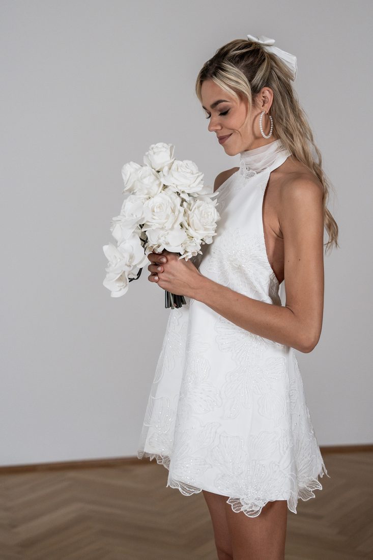 Kurzes Brautkleid Fan Xia Design bei White Silhouette München