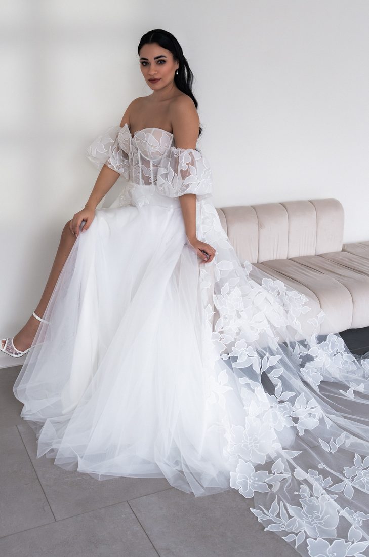 Fan Xia Design Mary Antoinette – dieselbe Idee, anderes Oberteil, bei White Silhouette München