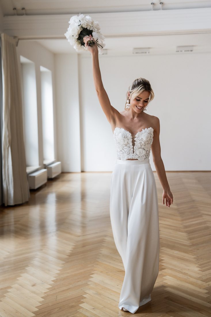 Zweiteiler mit Corsage bei White Silhouette München