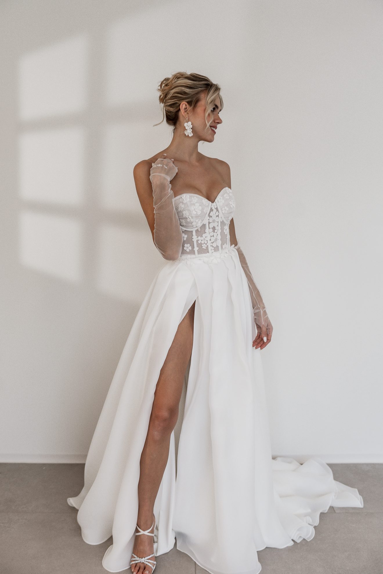 Brautkleid mieten in München – White Silhouette
